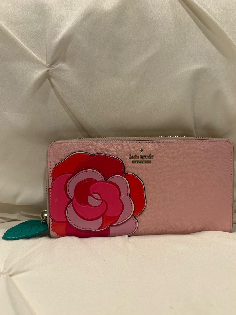 RARE Kate Spade New York Pink Floral Appliqué Zip Wallet with Green Leaf Charm